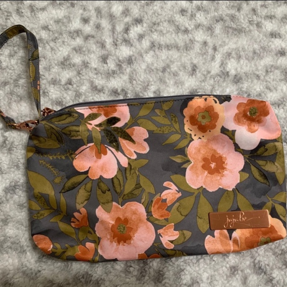 jujube whimsical whisper be quick